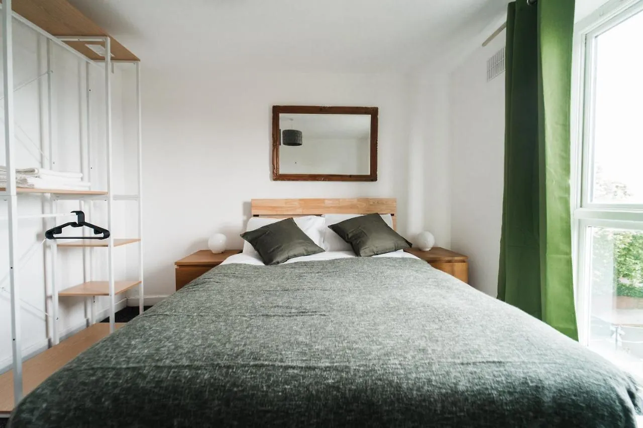 Lovely 2 Bedroom Flat Next To Victoria Park London 0*,  United Kingdom
